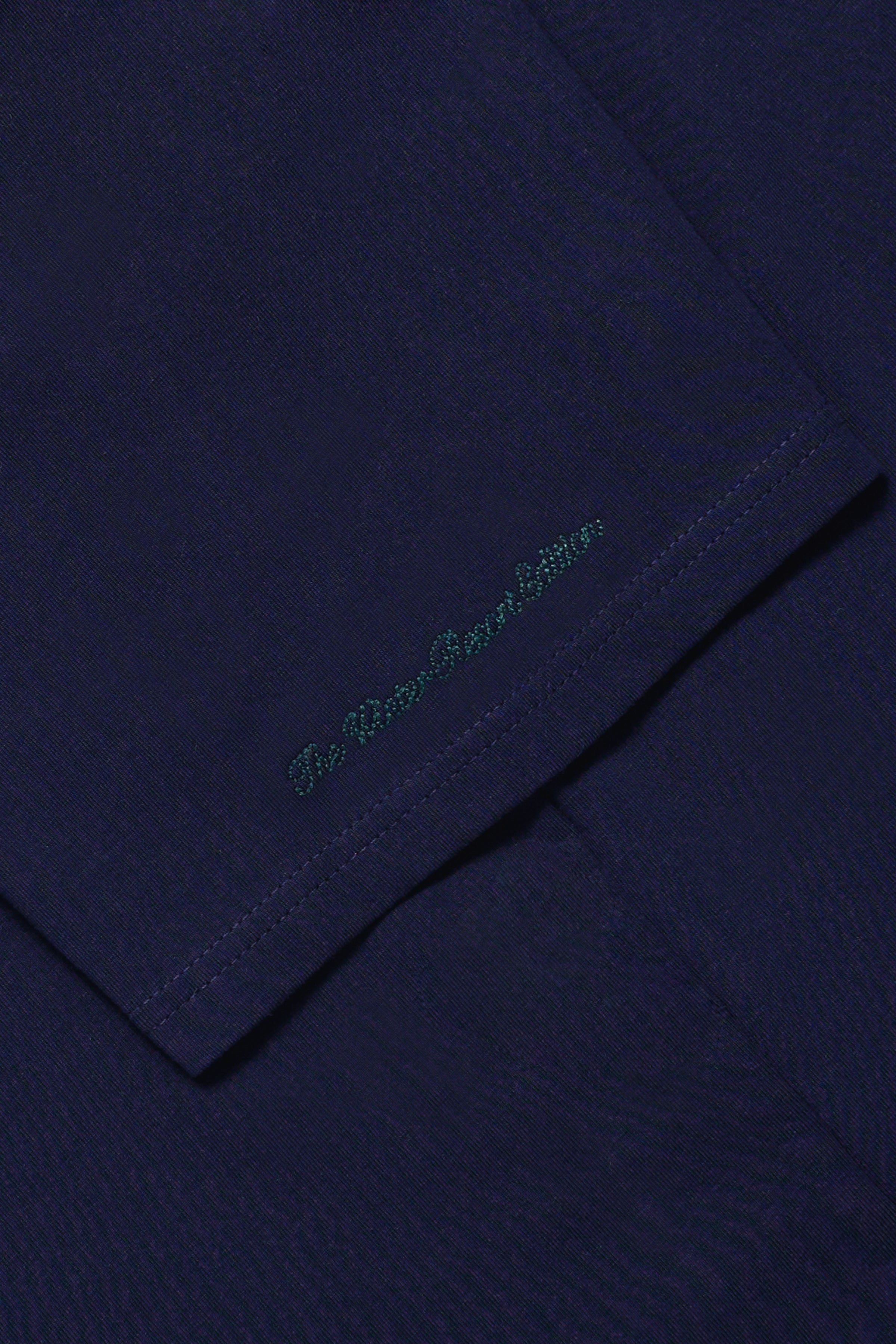 WINTER RESORT CLUB TEE 001